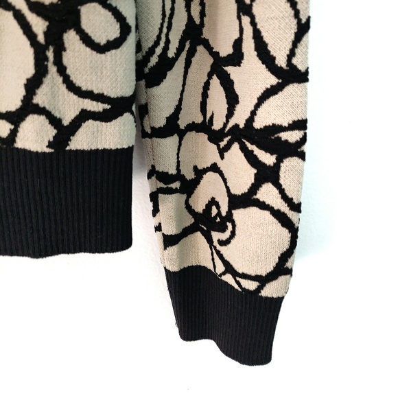 St. John Rose Wool Zip Up Cardigan Sweater - Picture 6 of 7